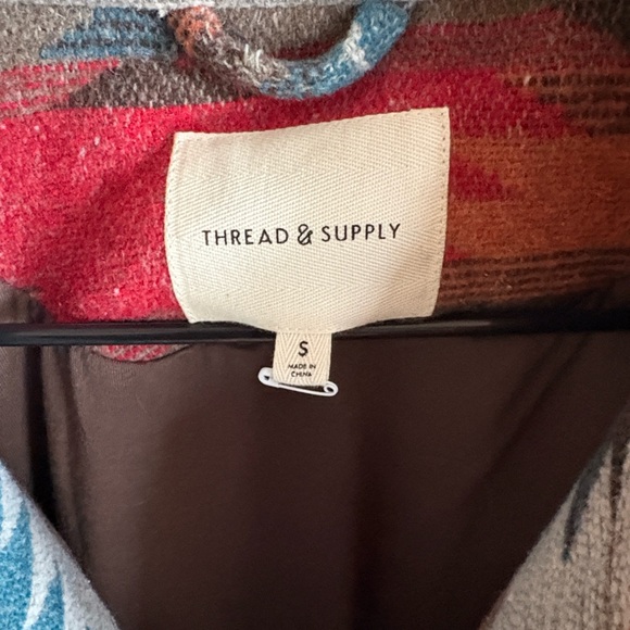 Aztec print Shacket - Picture 2 of 4